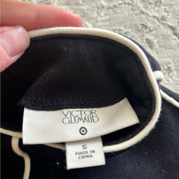 Victor Glemaud Pullover - Picture 7 of 7